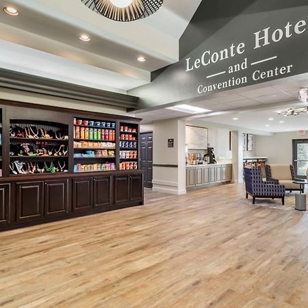 Leconte Hotel & Convention Center, Ascend Hotel Collection Пиджен Фордж Екстериор снимка